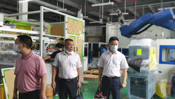陪同政府園區(qū)赴品牌機(jī)器人擴(kuò)建投資選址項目方對接考察，加速項目合作進(jìn)程