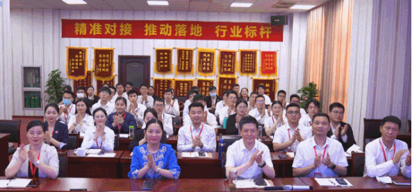 五月中旬投資選址項(xiàng)目評(píng)估會(huì)，38個(gè)高質(zhì)量項(xiàng)目經(jīng)評(píng)估考察后，可對(duì)接政府園區(qū)