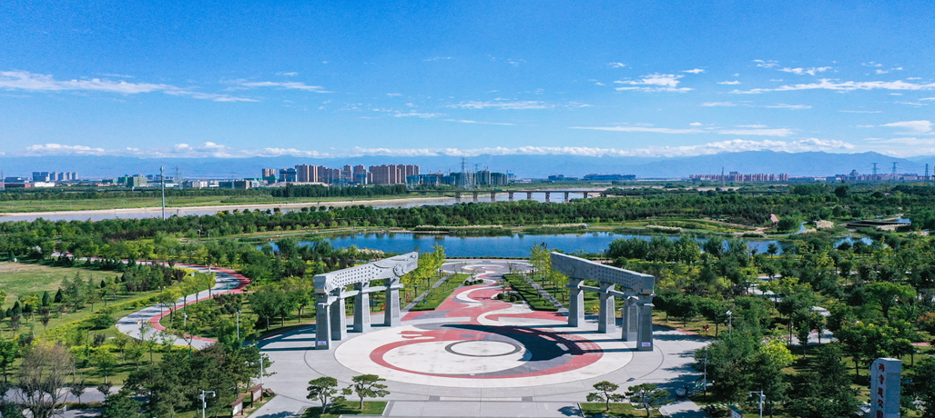 集團(tuán)全力助推陜西咸陽高新技術(shù)產(chǎn)業(yè)開發(fā)區(qū)委托招商引資，做大做強(qiáng)四大主導(dǎo)產(chǎn)業(yè)集群！