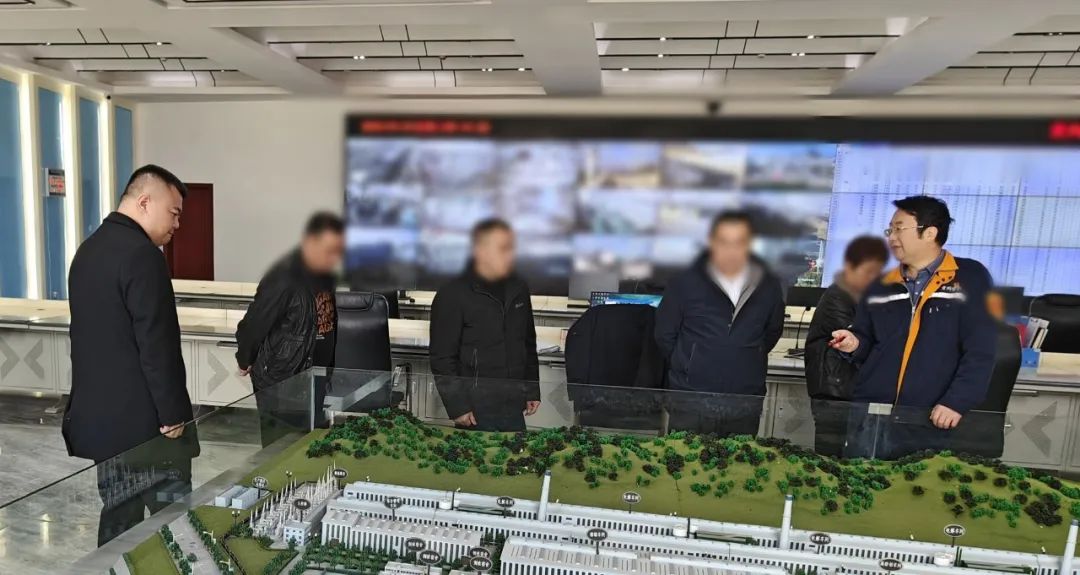 高新技術企業，產品暢銷多個國家和地區！著名品牌建筑裝飾材料投資選址項目方反向考察貴州某地方政府