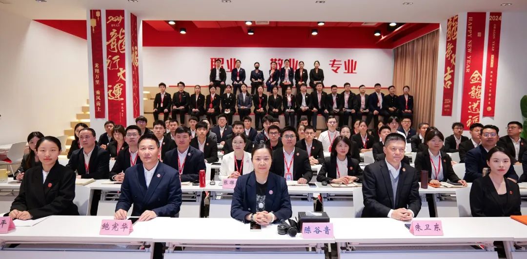 節(jié)前沖刺，含11家上市公司、國企央企、外資及500強(qiáng)企業(yè)對(duì)外布局項(xiàng)目！4月下旬，集團(tuán)共42個(gè)優(yōu)質(zhì)投資選址項(xiàng)目通過評(píng)估