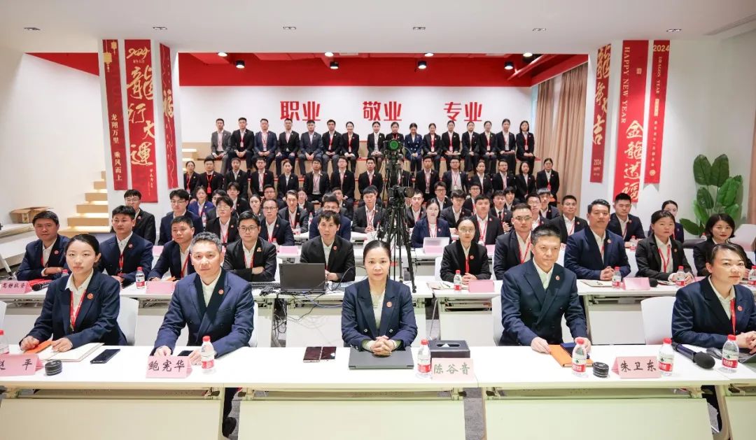 “大干100天”，比出信心，拼出狀態，干出實績！釋放招商新動能！11月中旬，集團共52個優質投資選址項目通過評估