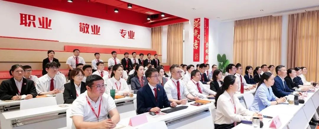 五一節(jié)前項(xiàng)目強(qiáng)勢(shì)儲(chǔ)備開(kāi)發(fā)！4月下旬，集團(tuán)共33個(gè)優(yōu)質(zhì)投資選址項(xiàng)目通過(guò)評(píng)估