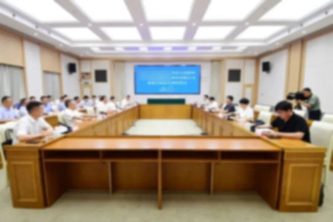 【正式落地】投資額10億！上海東方龍商務精準推動行業(yè)領先紡織新材料擴建投資選址項目落戶重慶某合作政府