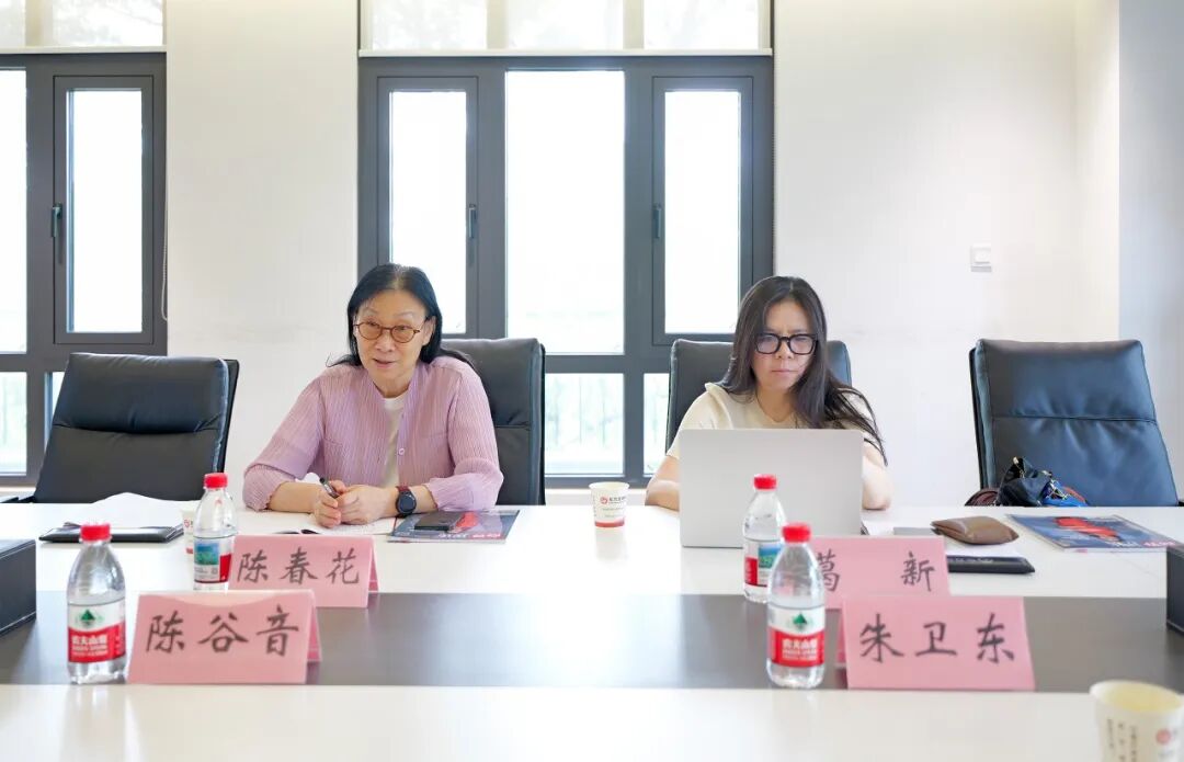 知名管理學(xué)專家陳春花與智慧樹網(wǎng)創(chuàng)始人葛新一行蒞臨東方龍商務(wù)考察調(diào)研，共探“AI招商智能體”建設(shè)新路徑！