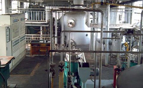 新型榨油機(jī)